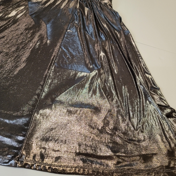 Torrid Metal Grey Liquid Shine Midi Skirt Size 00 ( Medium/Large) - Picture 12 of 17